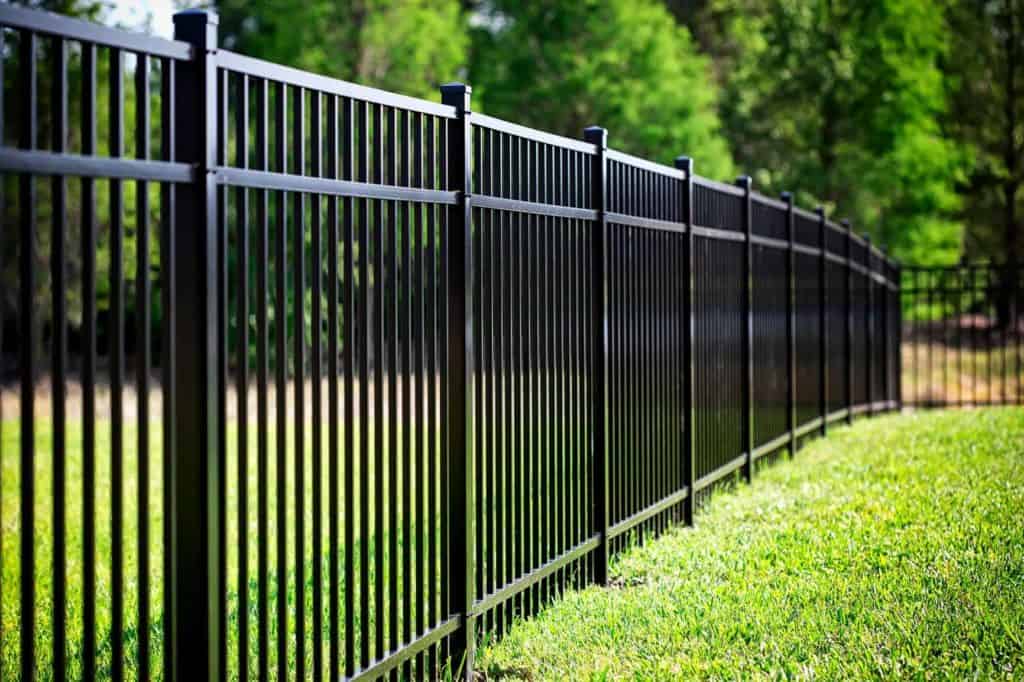 metal-fence-Lakewood